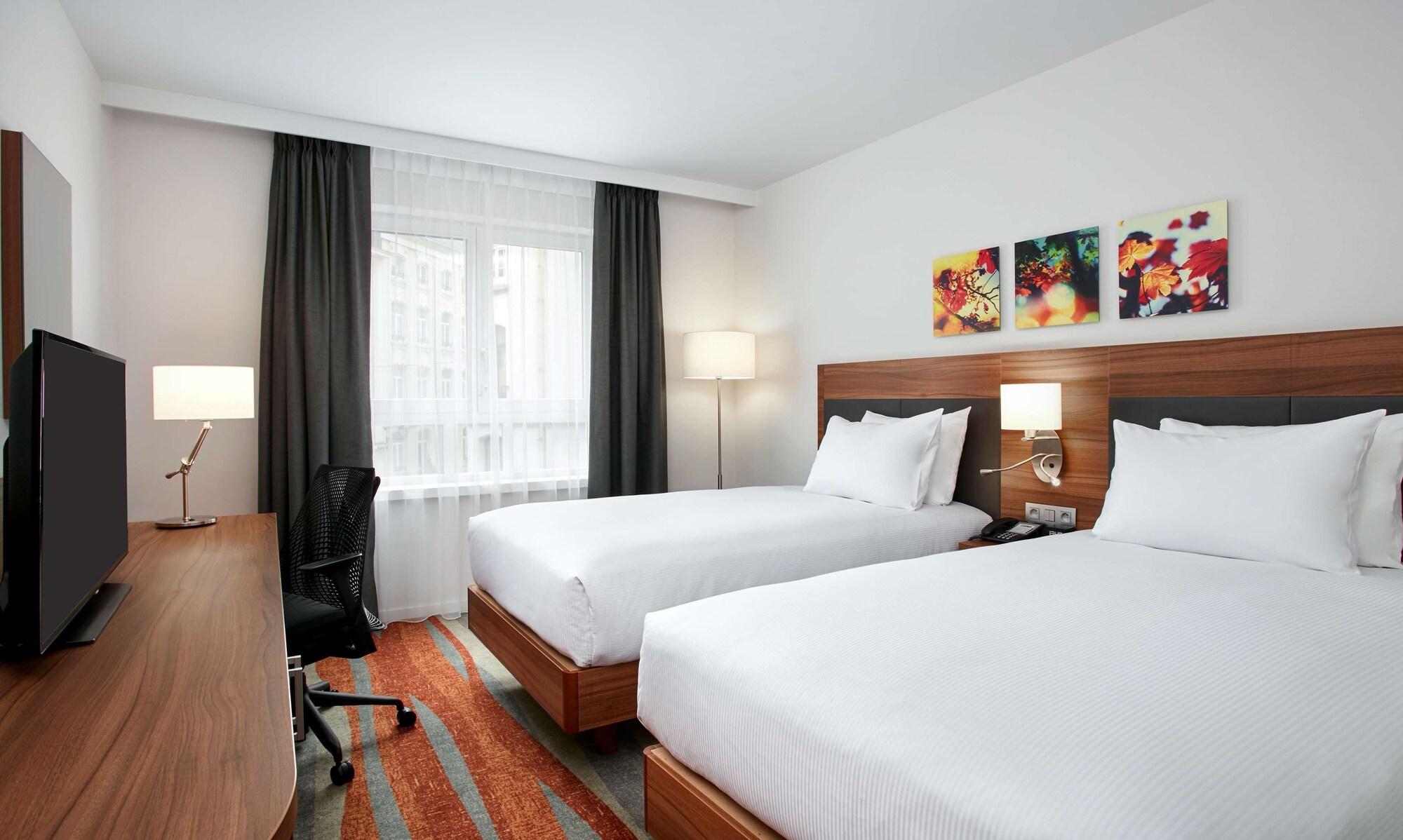 Hilton Garden Inn Brussels City Centre Kültér fotó